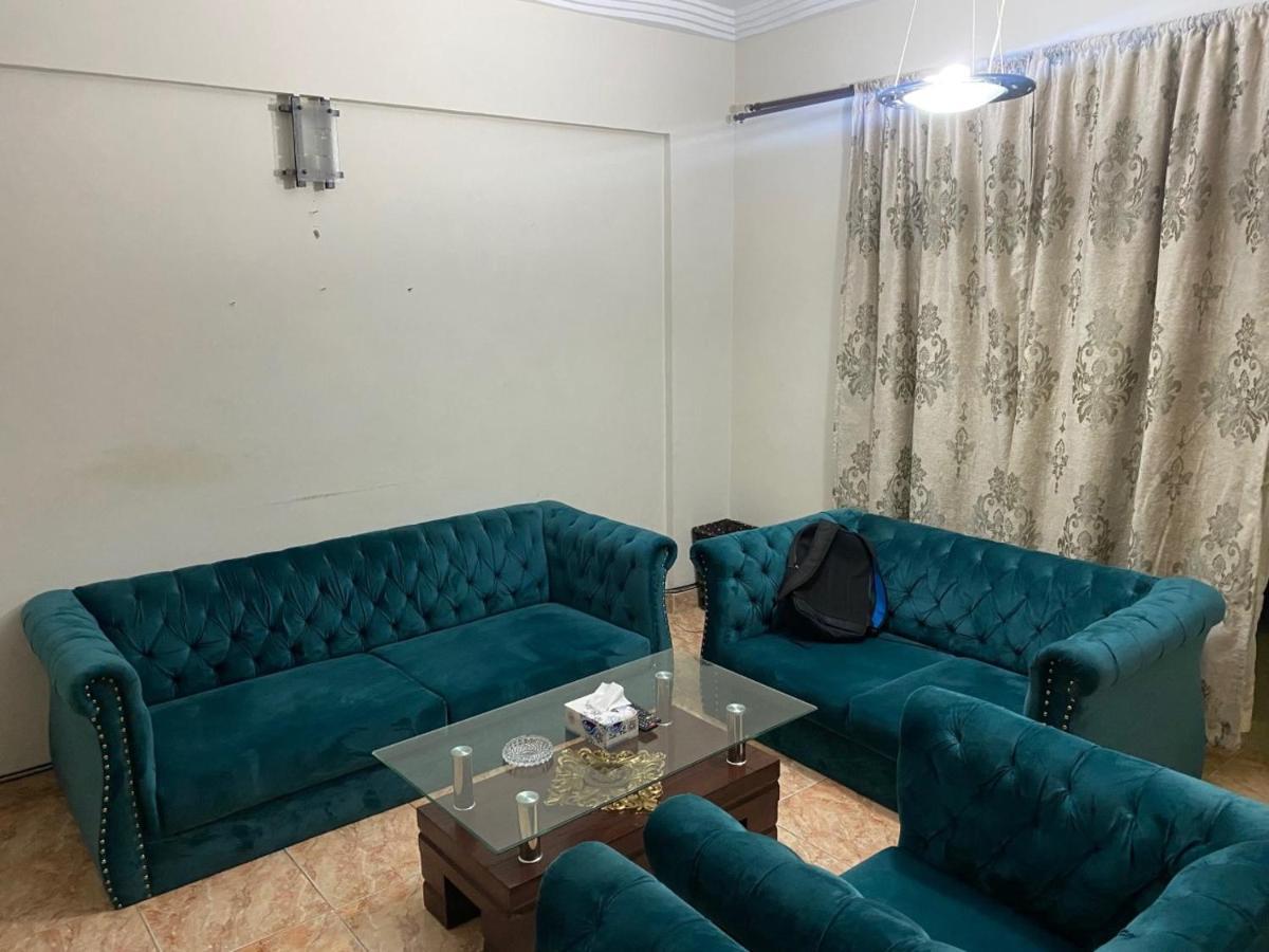 Ams Den In Dha - Lovely Two Bedroom Independent Apartment Karachi Exterior photo